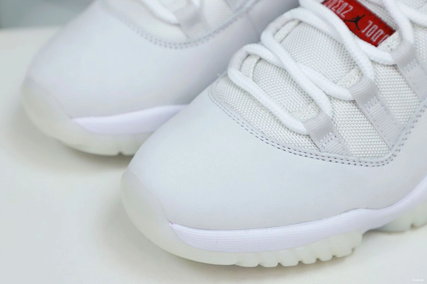 RETRO AIR XI TINT 11 PLATINUM JORDAN 1217